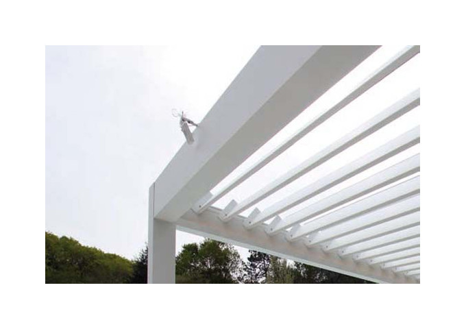Pergola Bioclimatique autoportante connecté Plug & Play