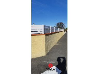 Clôture PVC brise vue Tyrel 020
