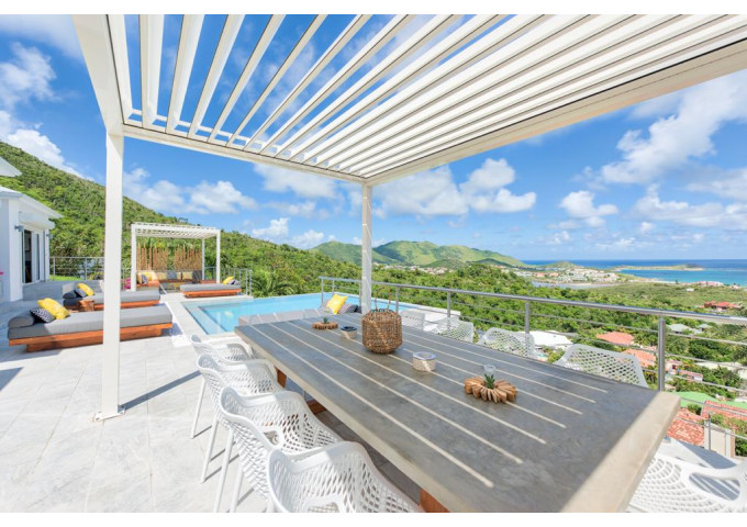 Pergola bioclimatique Inula adossée sur-mesure