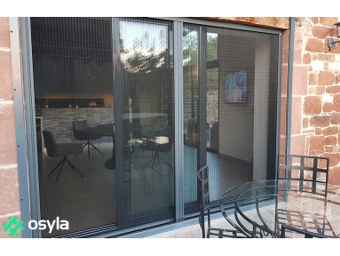 Moustiquaire latérale plissée 2 vantaux pour porte sur mesure