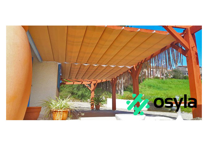 Pergola coulissante Mexico fixation de mur à mur avec toile micro-perforcée PVC sunworker Dickson