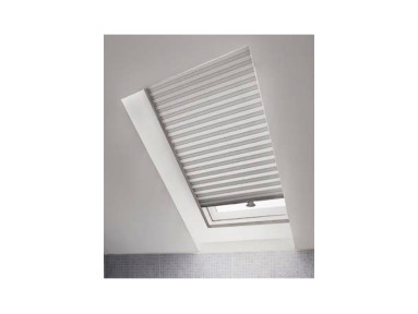 Store enrouleur de plafond sous-toiture Billy toile plissée Ecovision norme feu M1