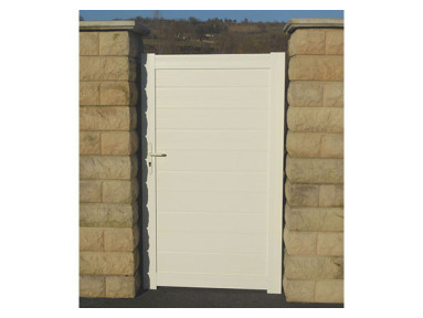 Portillon Laverune en PVC cadre en aluminium hauteur 1,3 mètres
