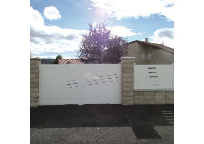 Portail Lavalette PVC avec cadre en aluminium hauteur 1,3 mètres