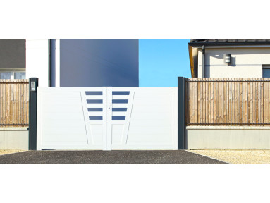 Portail Nizas en PVC avec cadre en aluminium hauteur 1,3 mètres
