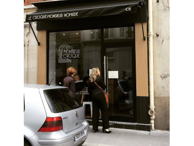 Marquage sur lambrequin