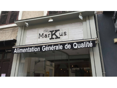 Marquage sur lambrequin