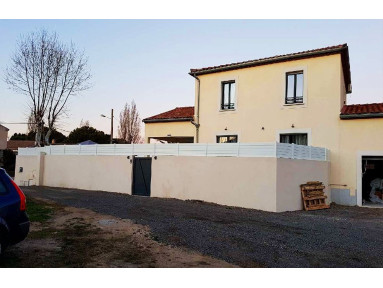 Clôture brise vue PVC Lanister blanc