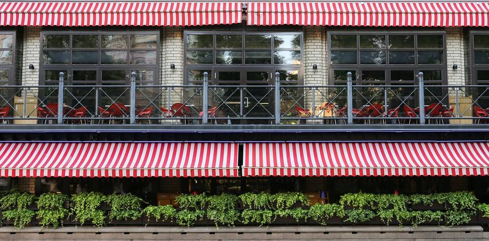 Quelles sont les marques de stores banne